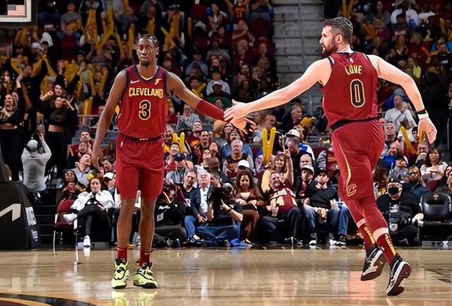 显得乏力 显得乏力