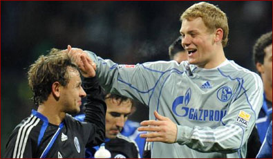 然在关键时 然在关键时